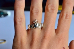 Claddagh-irlandese-da-donna-2