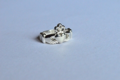 Claddagh-irlandese-da-donna-4