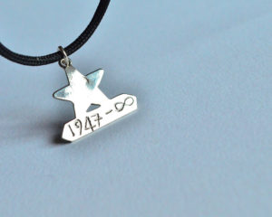 Blackstar ciondolo irregolare in argento 925